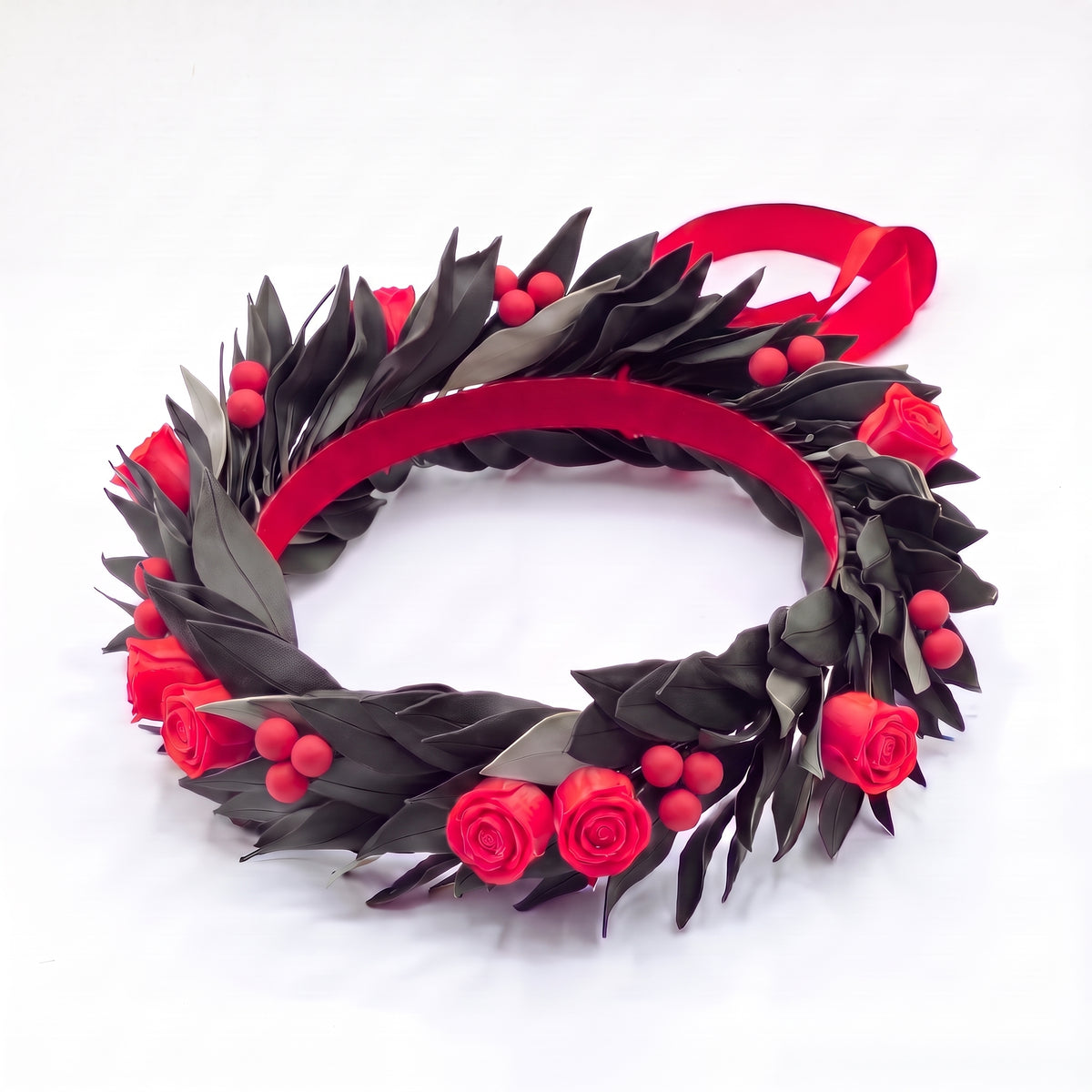 Nero con foglie grigie / Rose + Bacche
